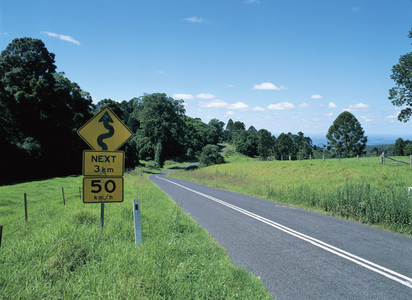 時速50キロ推奨の道路標識