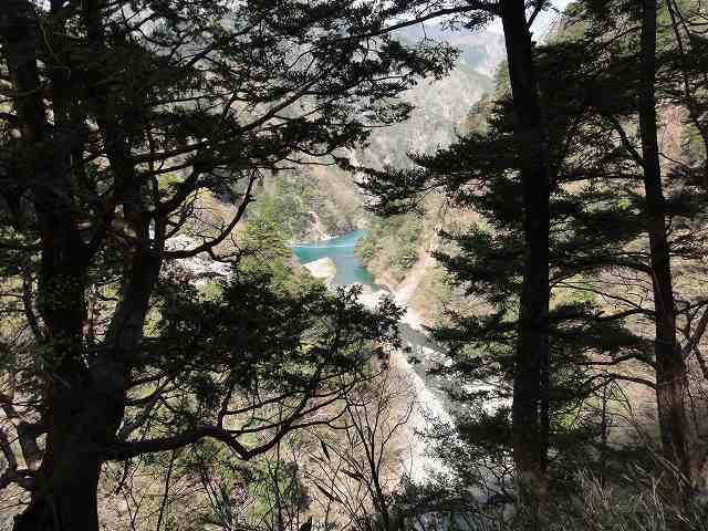 寸又峡「夢の吊り橋」の先。寸又峡プロムナードコース