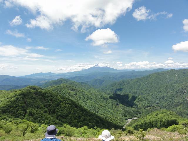 塔ノ岳山頂からの眺め