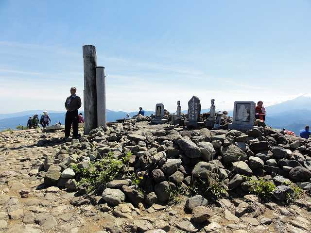 塔ノ岳山頂