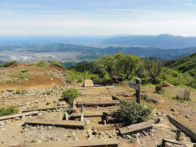 塔ノ岳山頂からの大倉尾根スタート地点
