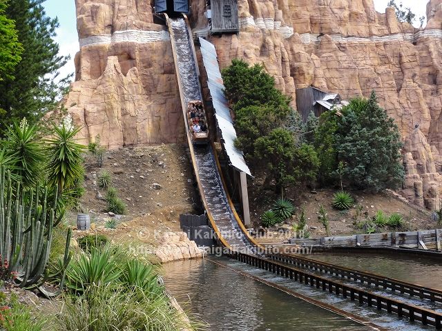 Wild West Falls Adventure Ride