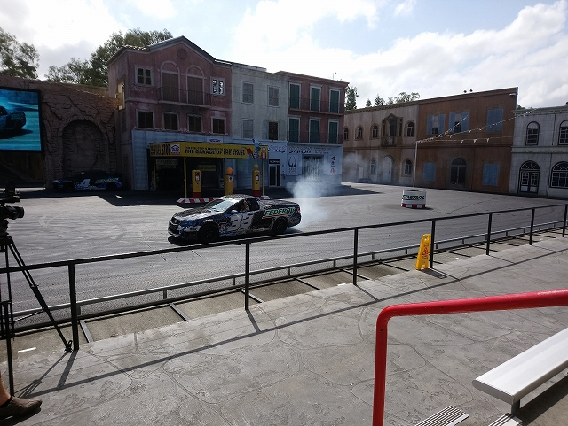 HOLLYWOOD STUNT DRIVER 2