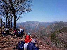 岩茸石山の山頂