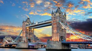 ロンドンのタワーブリッジ
