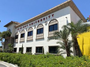 In-N-Out大学