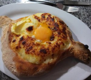 ジョージア料理のアチャルリ