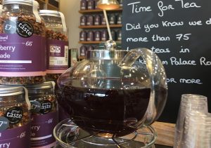 イギリスの紅茶店「ウィッタード」