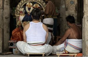 インドの護摩焚きの様子